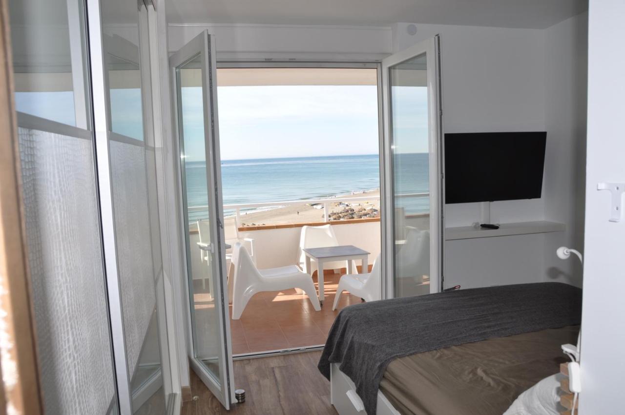 Magnifique Appartement Avec Une Incroyable Vue Sur Mer Торремолинос Экстерьер фото